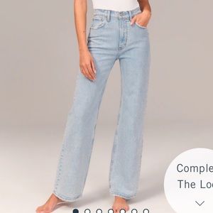 Abercrombie & Fitch Light Wash High Rise 90s Relaxed Jeans